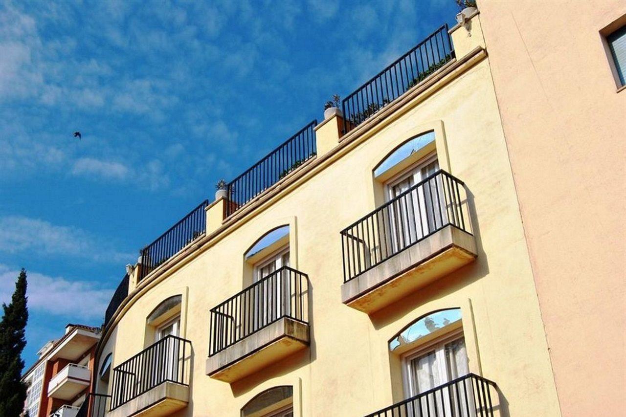 Apartaments Ar Enjoy Monjardi Lloret de Mar Exterior photo